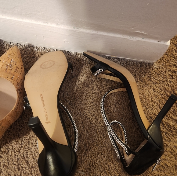 2 pairs of shoes size 10 never worn! - Picture 8 of 9